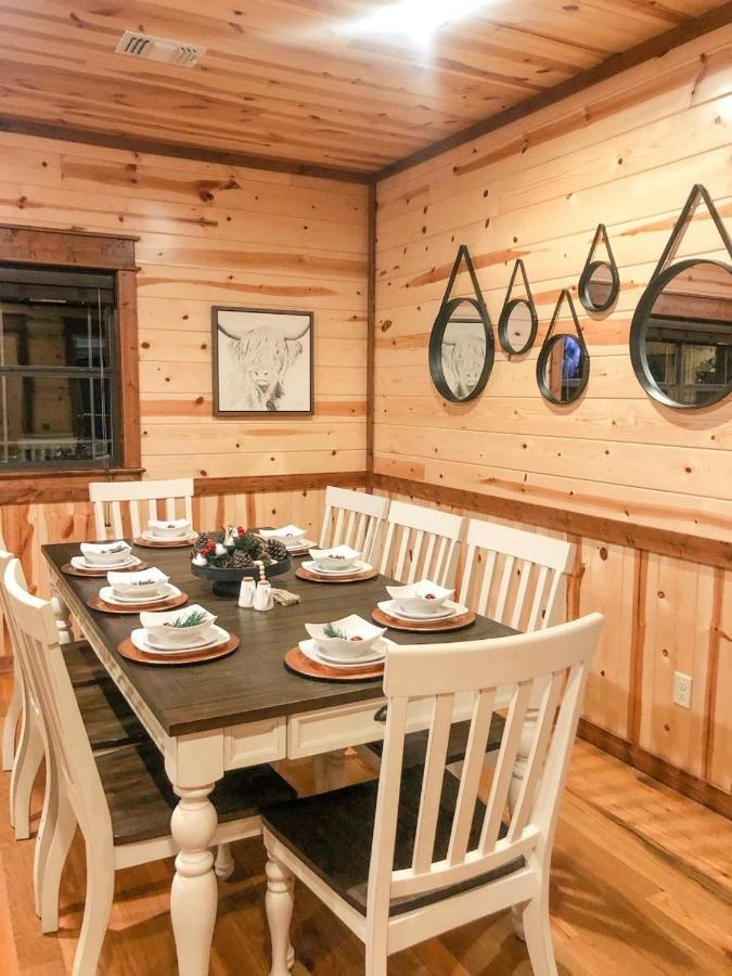 Stone Mountain Lodge 5000Sqft 6 Bed Game Room Pool Table Hot Tub Брокен-Боу Екстер'єр фото