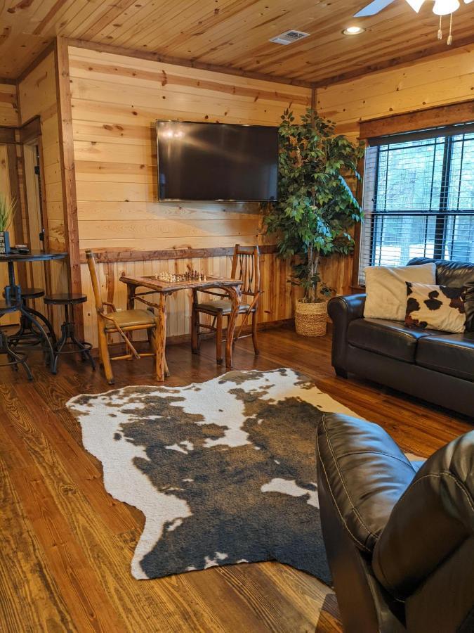 Stone Mountain Lodge 5000Sqft 6 Bed Game Room Pool Table Hot Tub Брокен-Боу Екстер'єр фото
