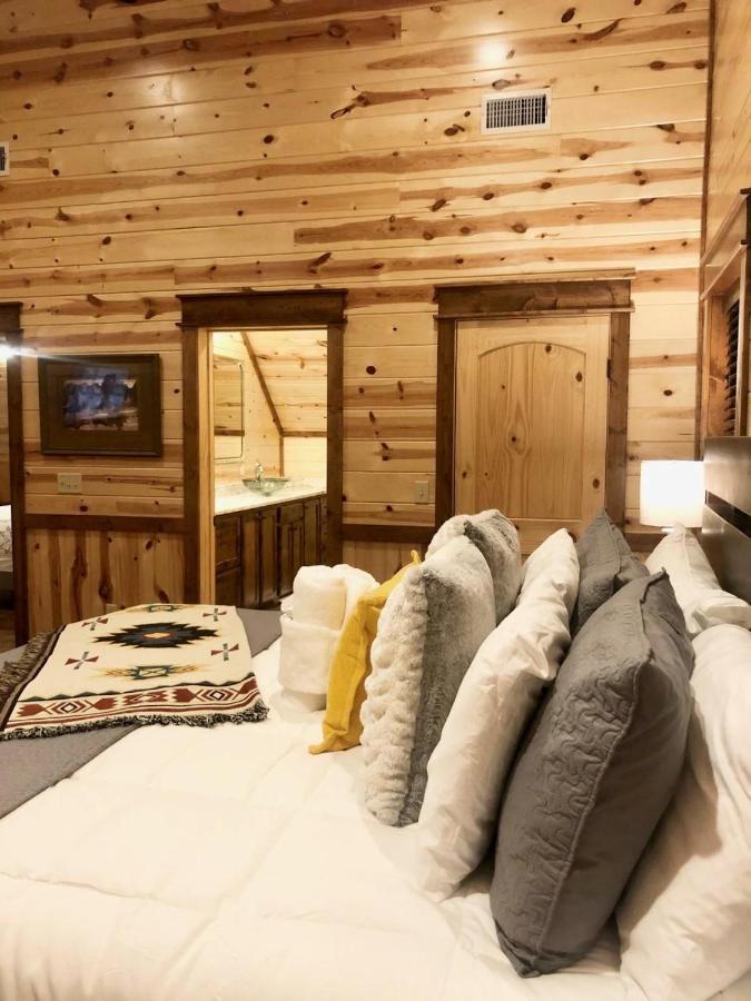 Stone Mountain Lodge 5000Sqft 6 Bed Game Room Pool Table Hot Tub Брокен-Боу Екстер'єр фото