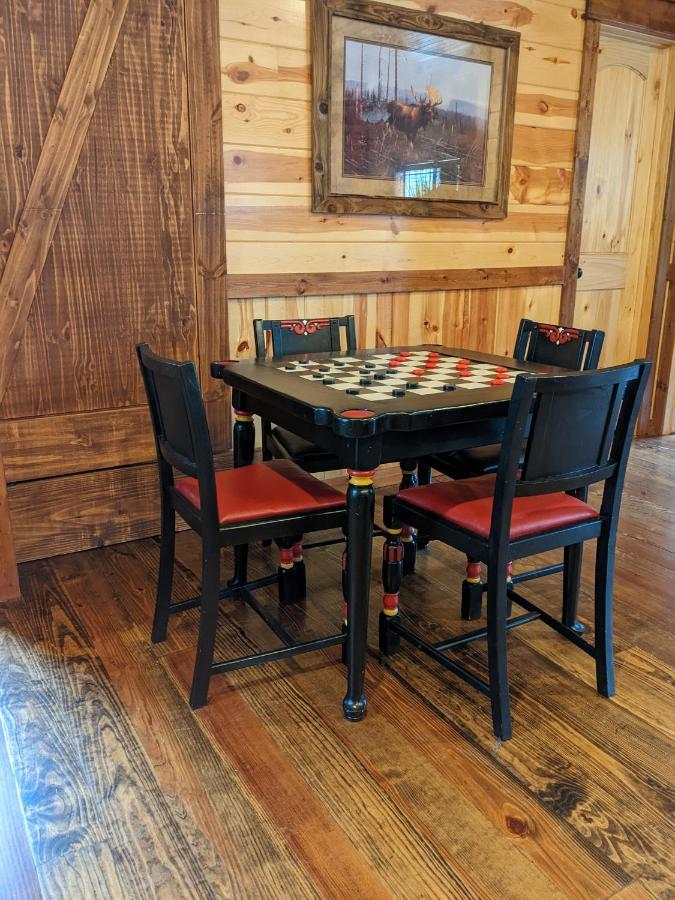 Stone Mountain Lodge 5000Sqft 6 Bed Game Room Pool Table Hot Tub Брокен-Боу Екстер'єр фото