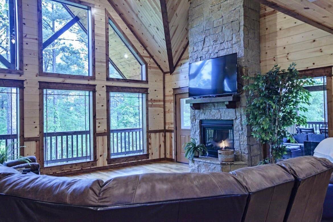 Stone Mountain Lodge 5000Sqft 6 Bed Game Room Pool Table Hot Tub Брокен-Боу Екстер'єр фото